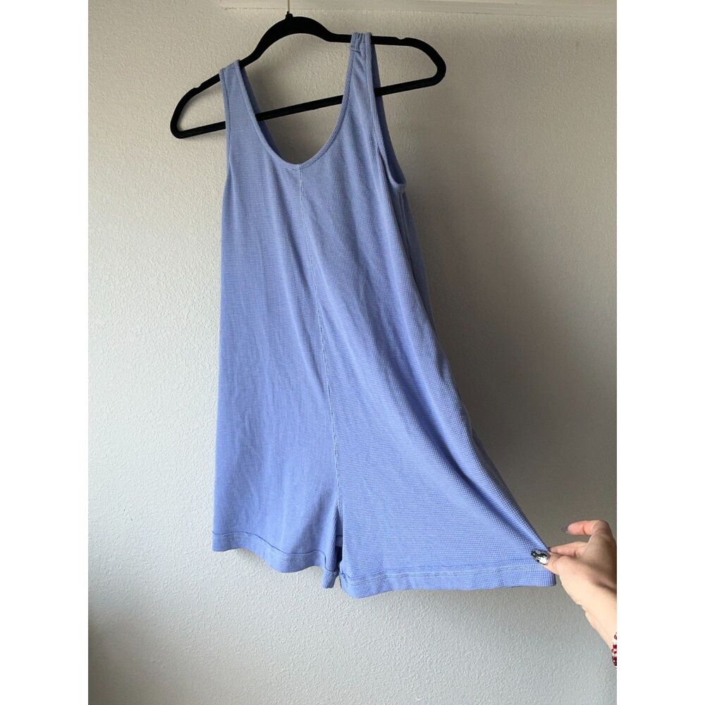 Blue romper D: no tag
